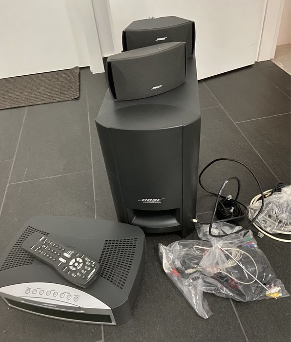 Sistema Bose, com cabos