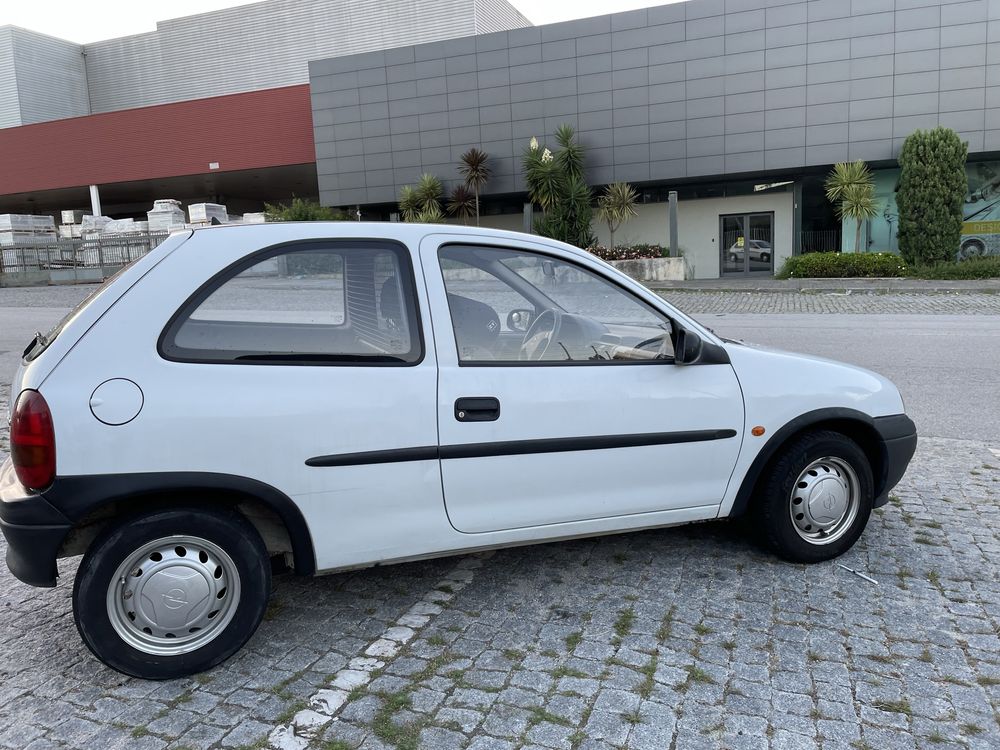 Opel corsa 1.7d isuzu