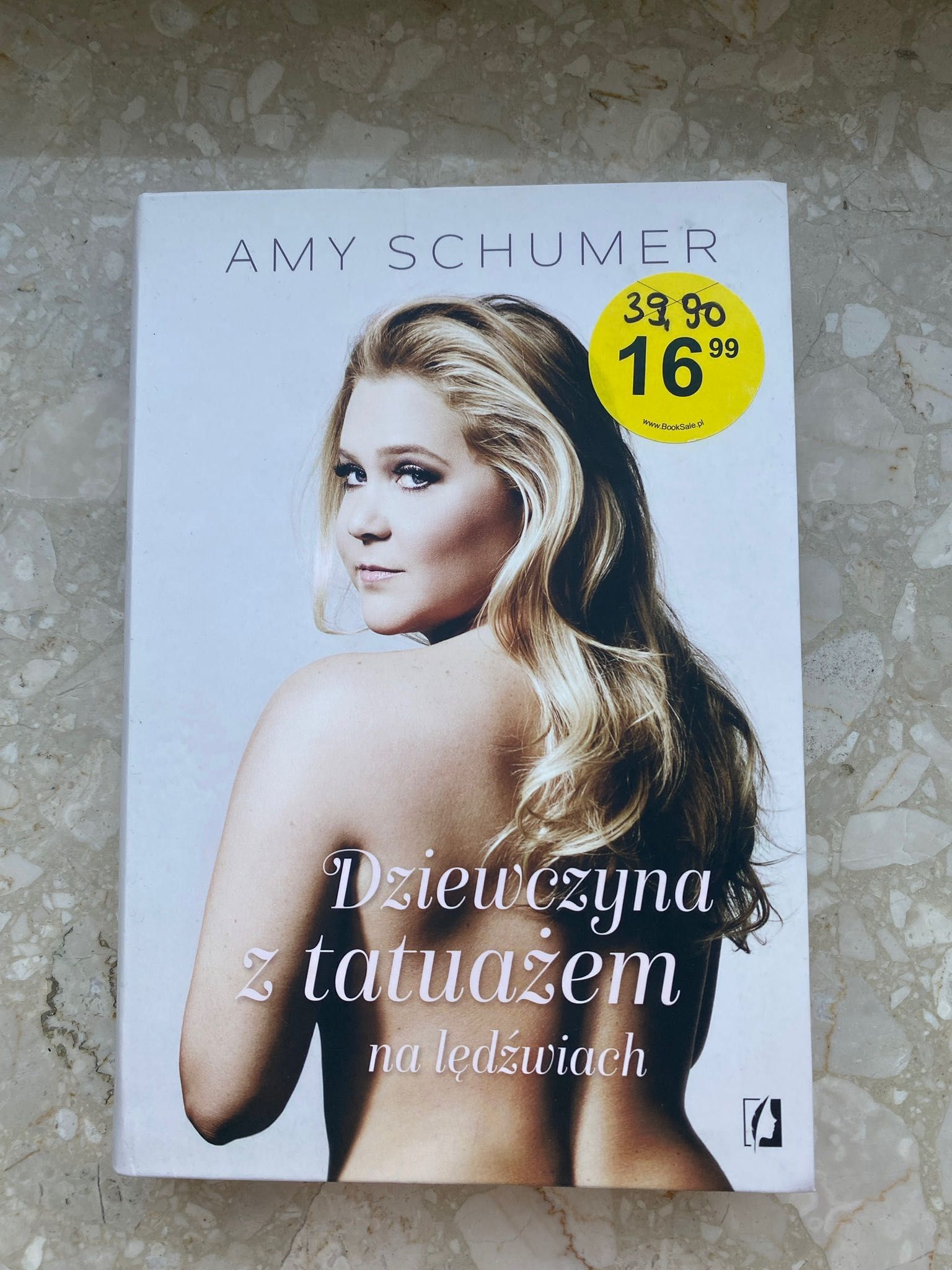 Książka Dziewczyna z tatuażem Amy Schumer