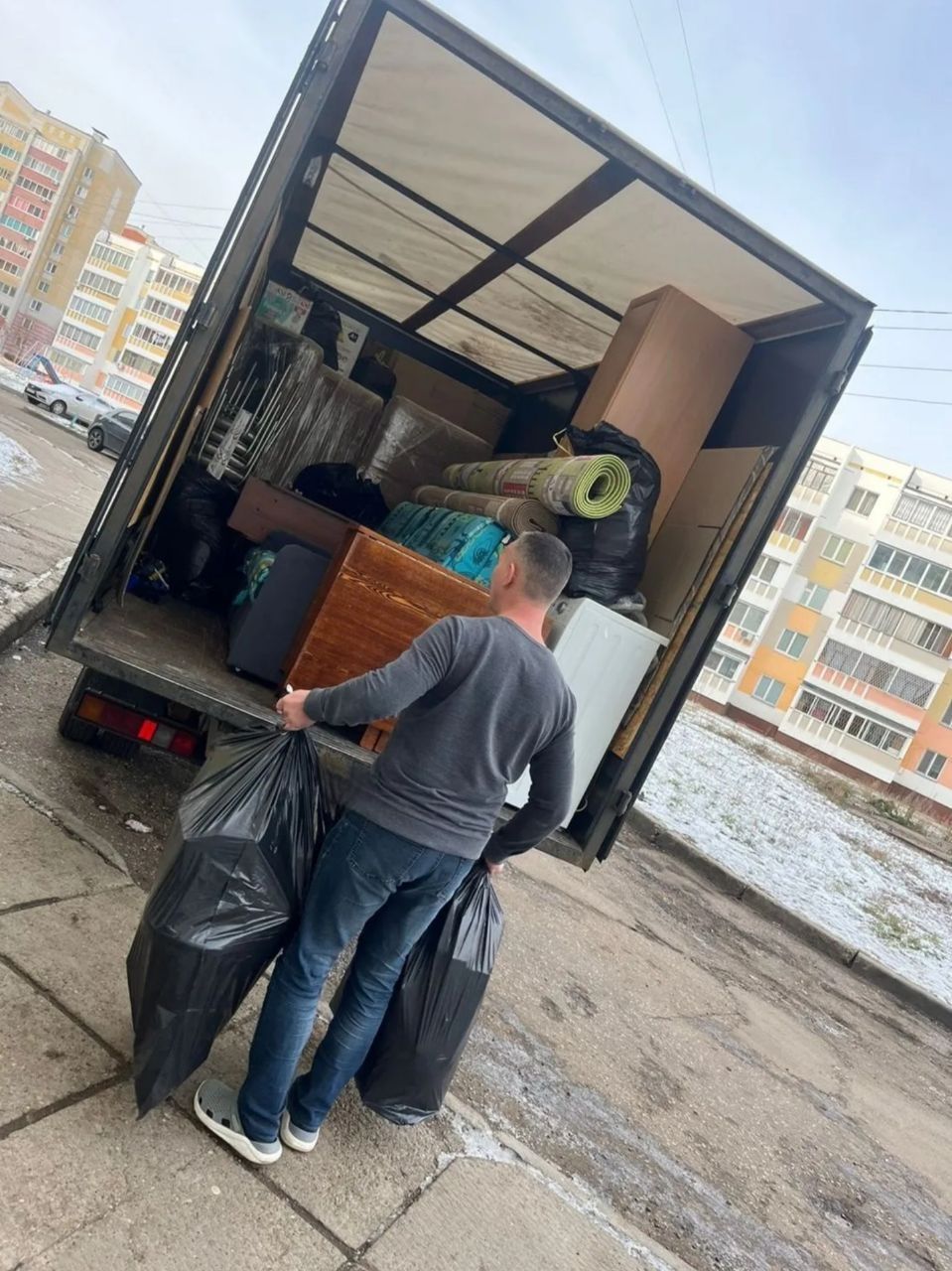 Грузоперевозки Газель 4 , 5 метров . Перевозки мебели . Грузовое такси
