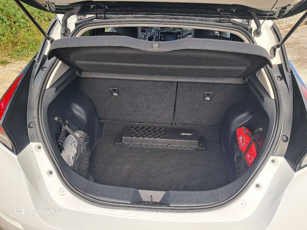 Nissan Leaf 40kw tekna pro-pilot+park