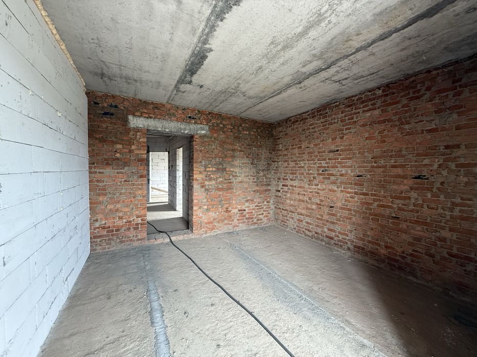 2 кімнатна квартира у новому будинку до центру міста 5 хвилин