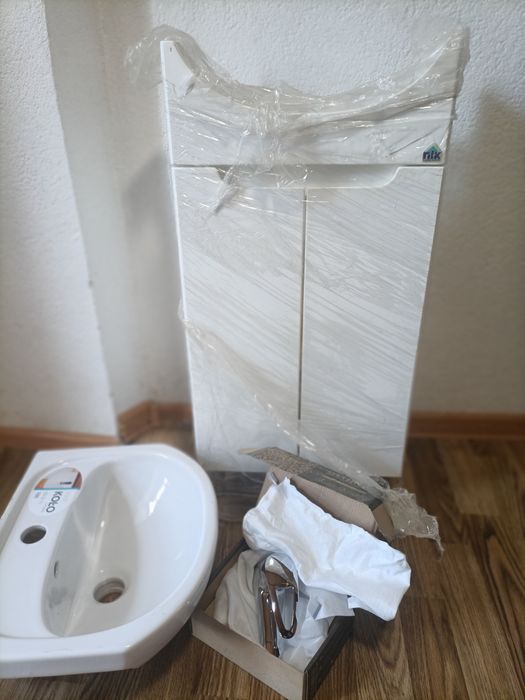 Умивальник маленький