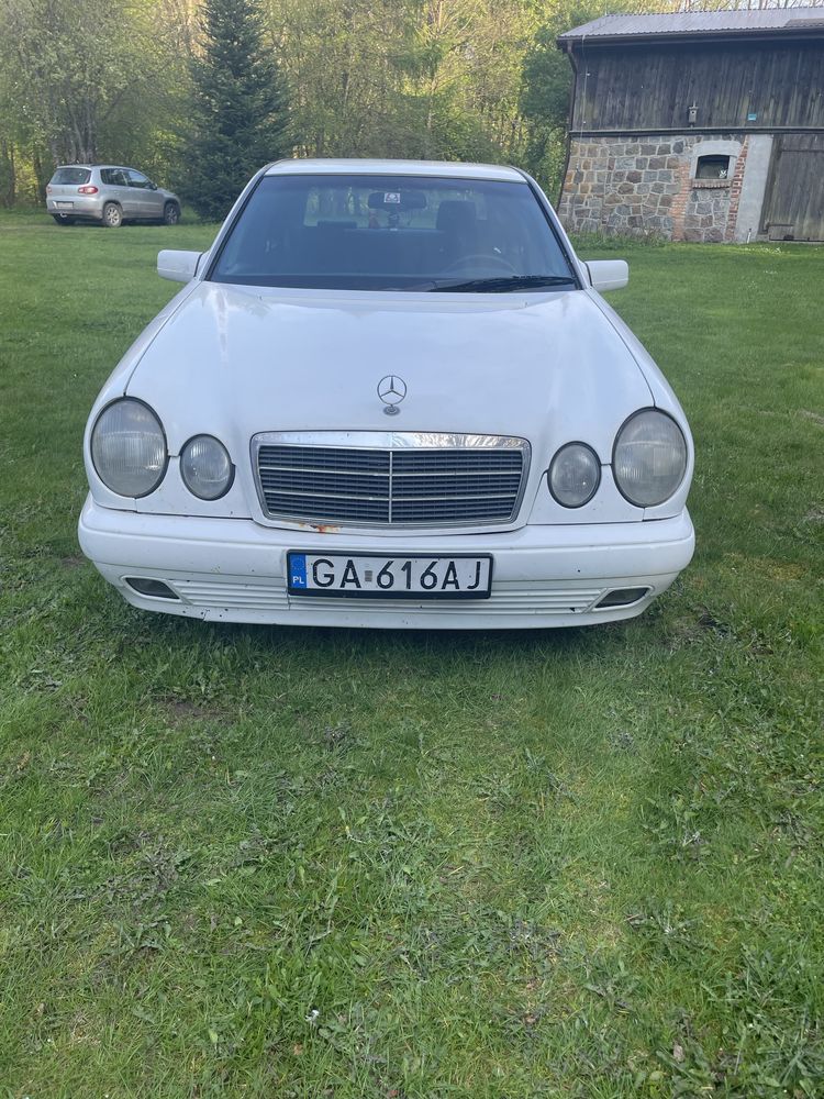 Mercedes W210 2.2 D 95KM