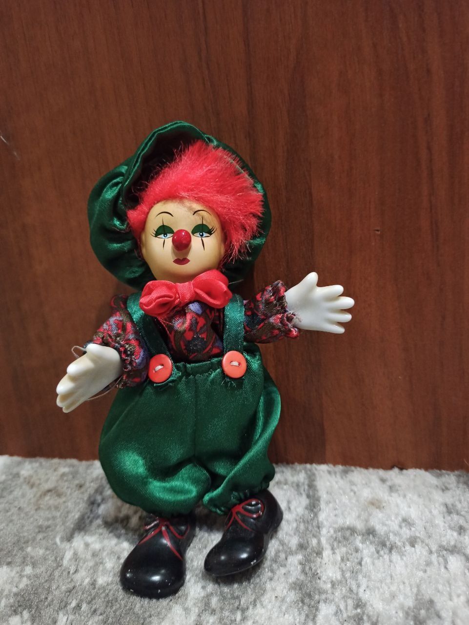 Колекційна фарфорова іграшка клоун
