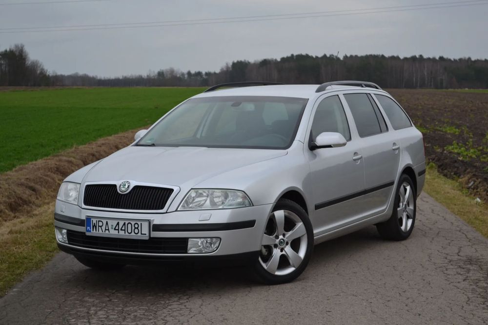 Skoda Octavia 2.0 TDI 140KM 8-Zaworowy Klimatron Półskóra Alufelgi Navi PDC