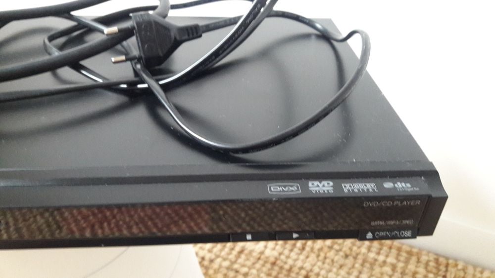 Dvd Panasonic S33 pilot kable idealny stan