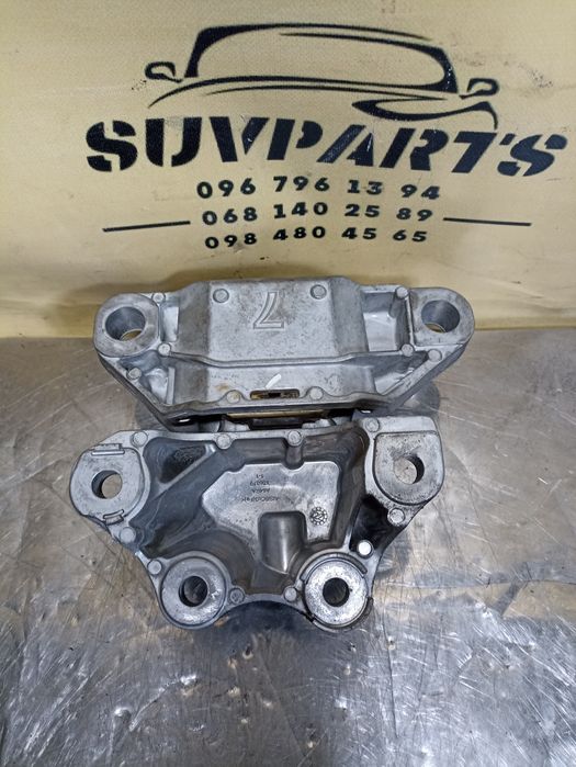 Подушка двигуна ліва права Форд Ескейп мк4 1.5 awd Ford escape mk4