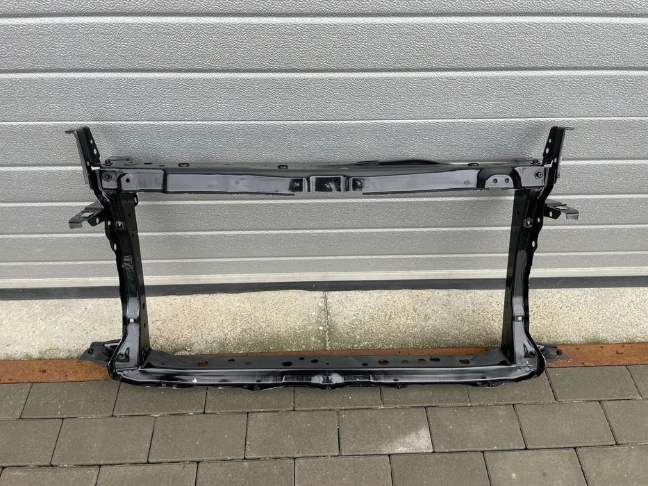 PAS PRZEDNI TOYOTA YARIS III  2010-2014 - NOWY