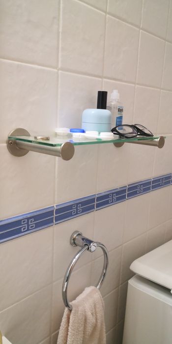 Toalheiros e suporte de casa de banho