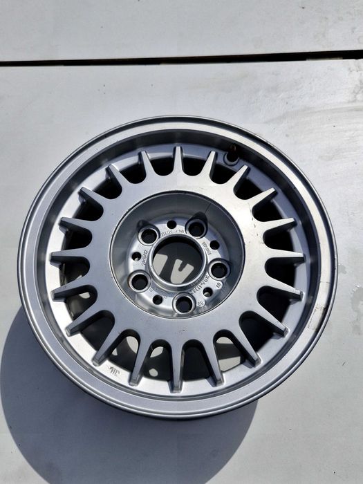 Felga pojedyncza 5x120 R15 7j BMW E20 KBA41352