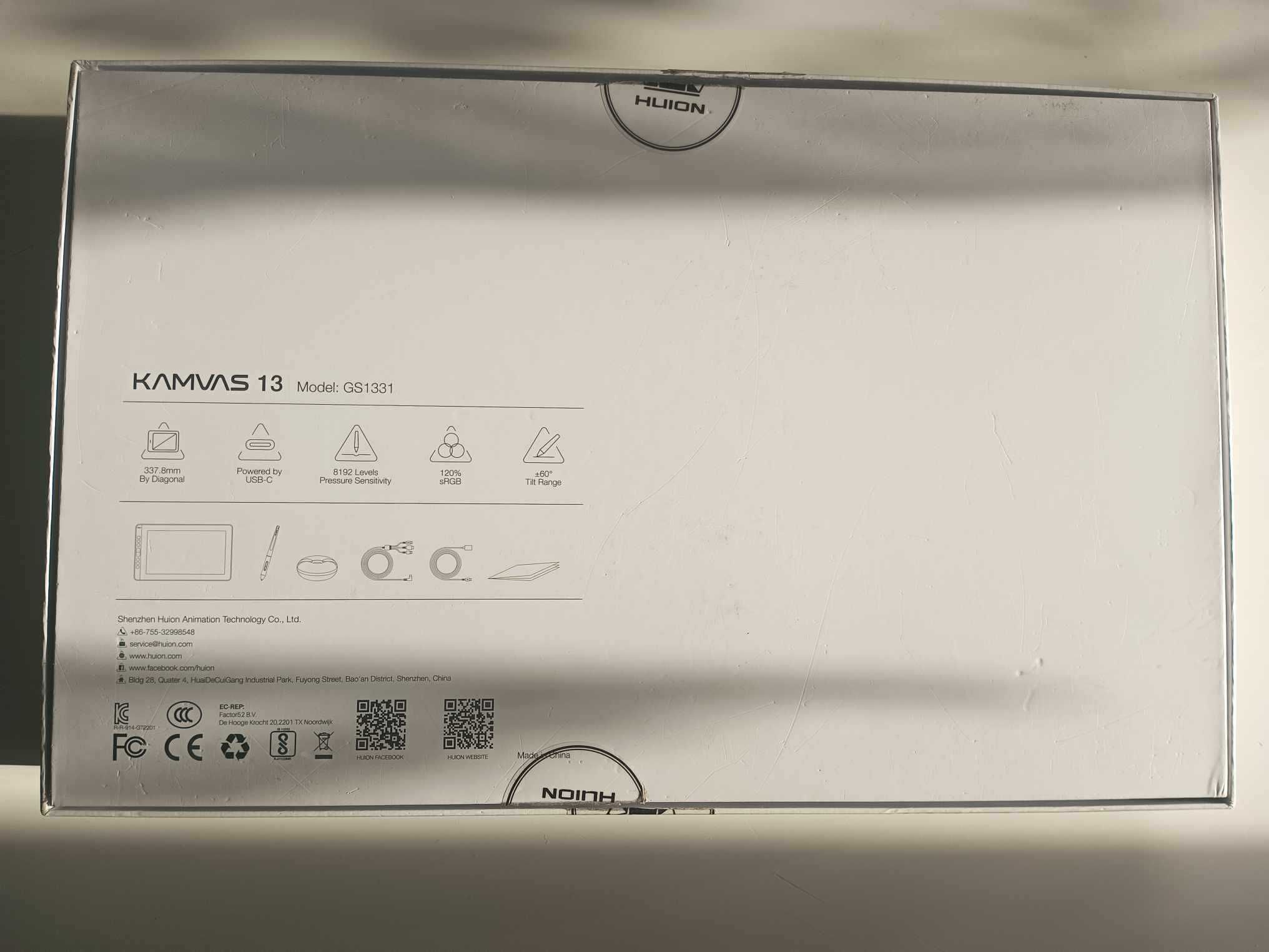Tablet graficzny Huion Kamvas 13 czarny