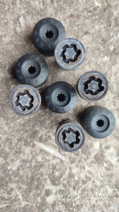 Секрети, болти VW