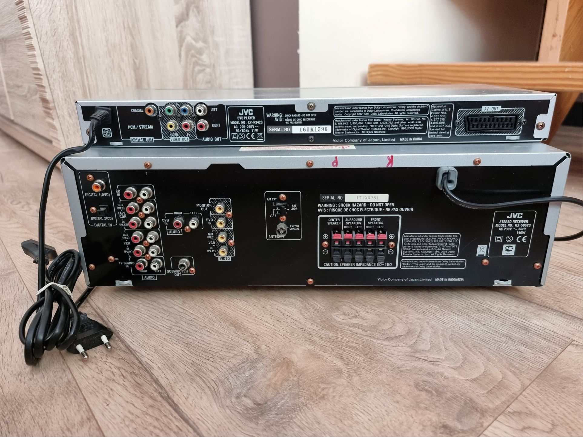 Amplituner wzmacniacz JVC RX-5062 + DVD JVC XV-N342 + piloty