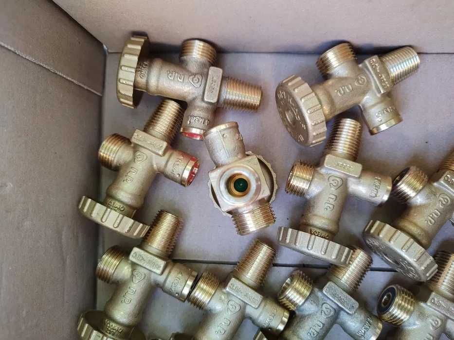 Усиленный вентиль на газовый баллон W19,8-W21,8 LH Cavagna® (Италия)