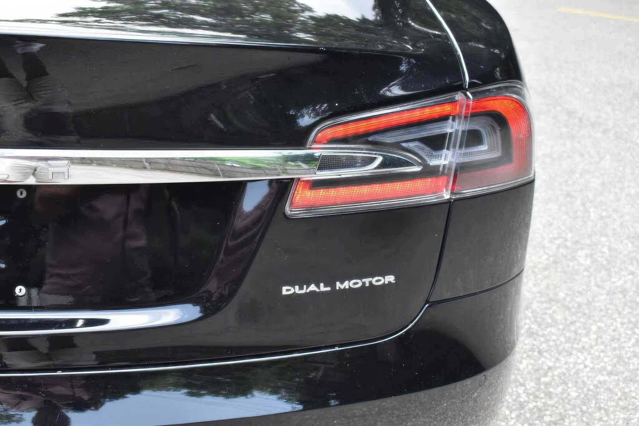 2019 Tesla Model S Standard Range