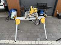 Ukosnica dewalt ze stolem dw707