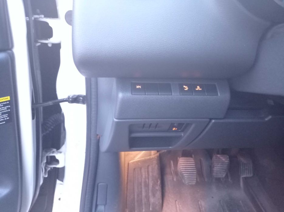 Продам Пежо 5008 2л.HDI