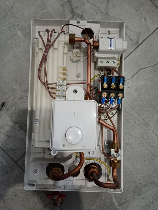 Przepływowy podgrzewacz wody Kospel 18kw 3Fazy