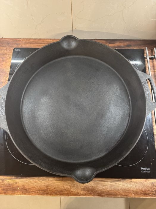 Patelnia żeliwna Patermax 50 cm - Nowa