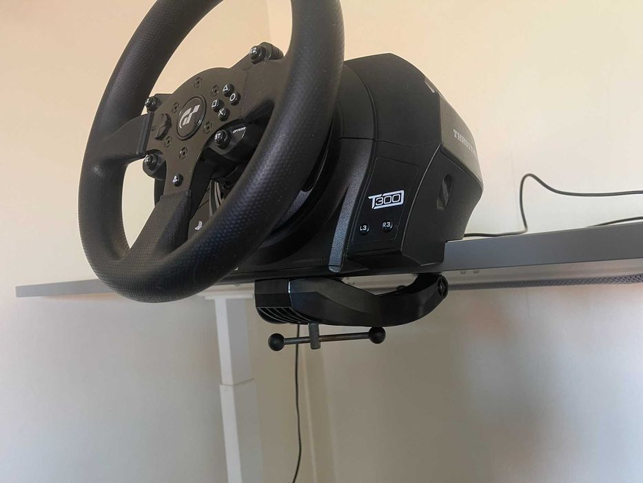 Thrustmaster T300 RS GT (volante + base + pedais