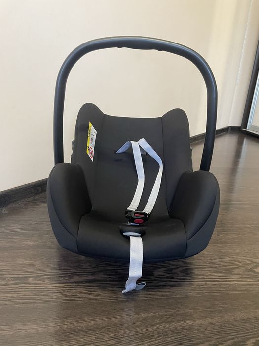 Автокрісло дитяче до року