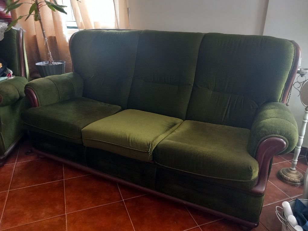 Conjunto de sofas - 3 lugares+2 poltronas