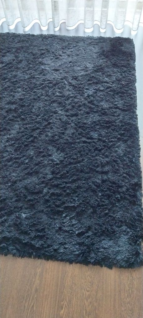 Vendo carpetes pretas