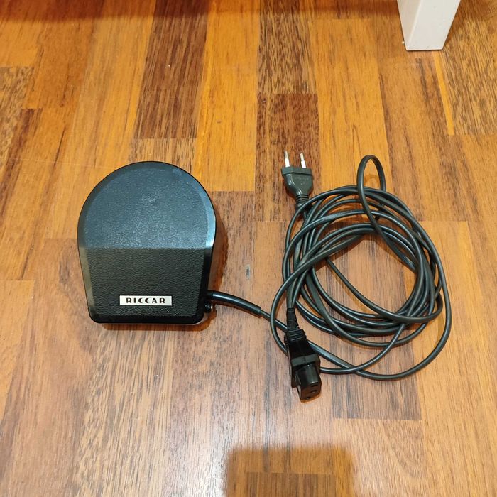 Педаль + двигатель для швейной машинки Riccar в отличном состоянии