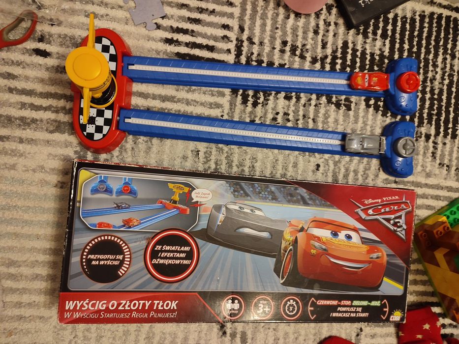 Wyścig o złoty tlok Cars