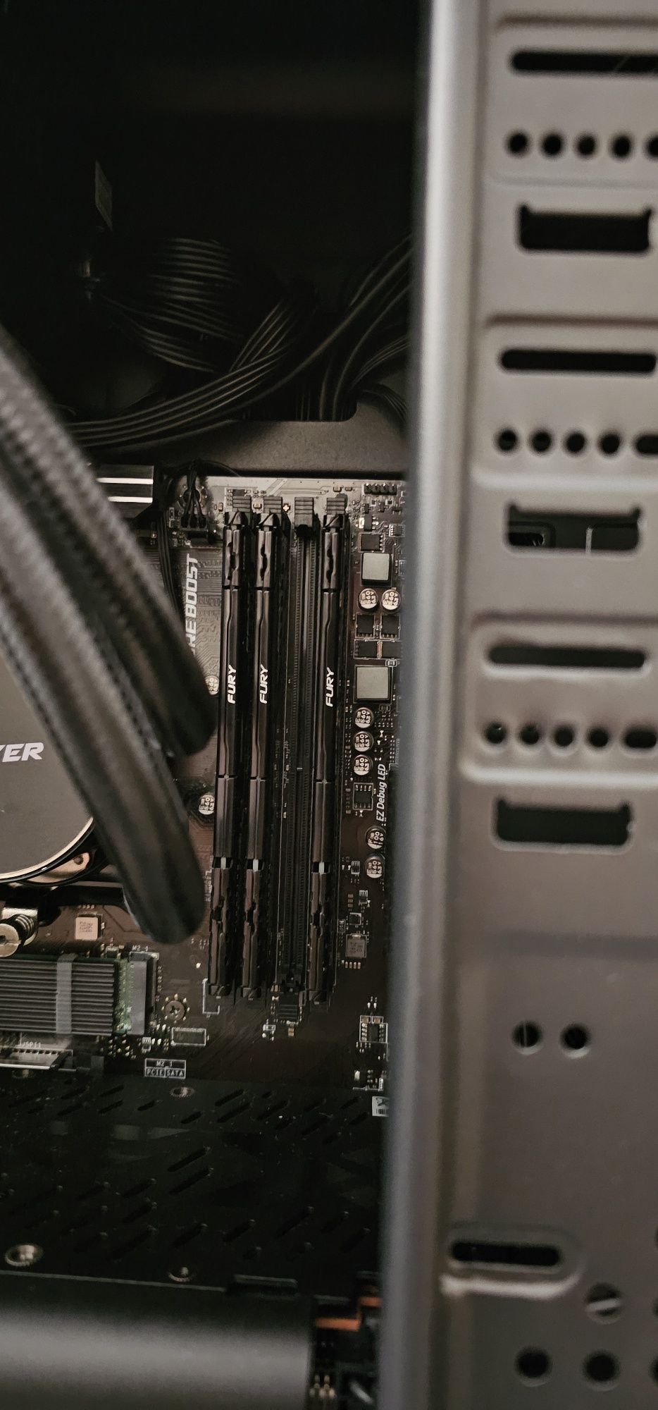 Pc AMD r7 5700, Amd 5700xt 8Gb,  ddr4 32Gb