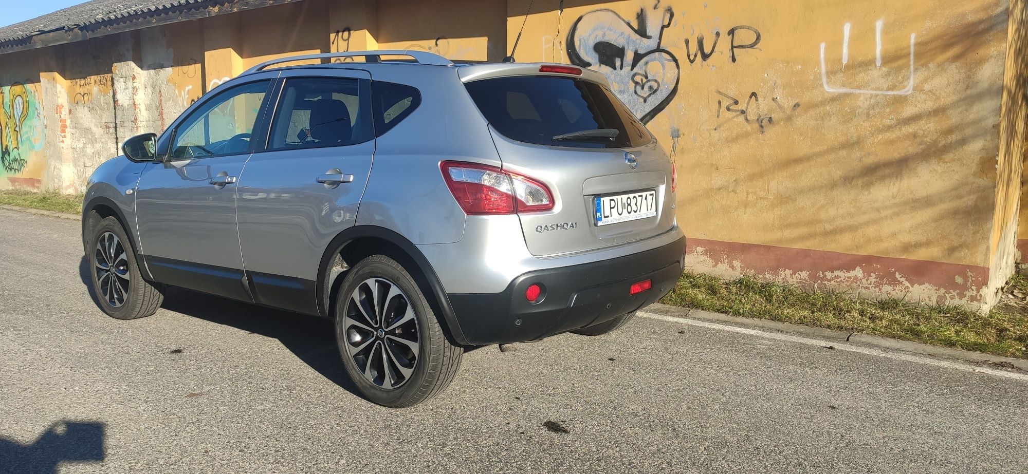 Nissan Qashqai 1,6dci 4x4 panorama kamery bogata wersja