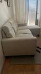 Sofá com Chaise Longue – Bege 190€