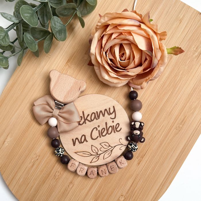 Zawieszka do smoczka z imieniem dziecka