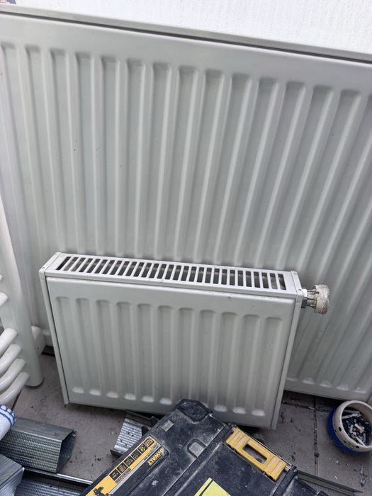 Oddam używane grzejniki