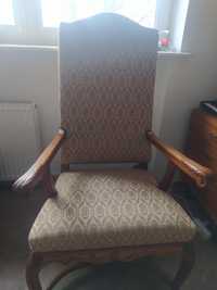 Fotel zabytkowy , typu "tron". Mozne być w funkcji krzesła.