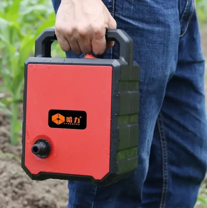 Аккумуляторная помпа для воды с, распылителем и шлангом