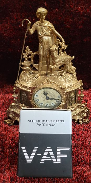 Objectiva SAMYANG 35mm V-AF T1-9FE. 350euros