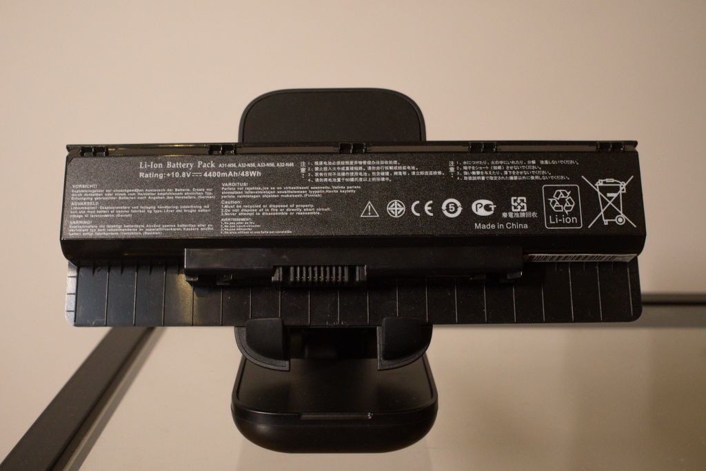 Asus N76V Portátil