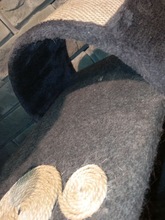 Duży drapak, wieża dla kota, budka, legowisko 103cm grafitowy