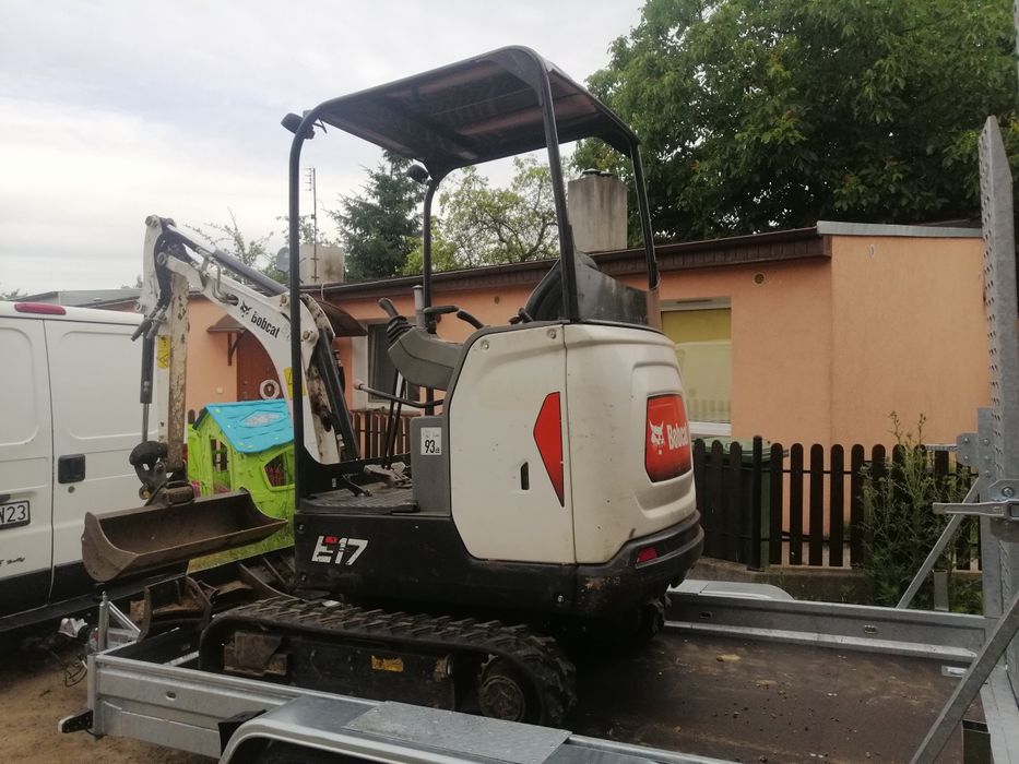 Wynajem minikoparka, minikoparki - kopiesz sam