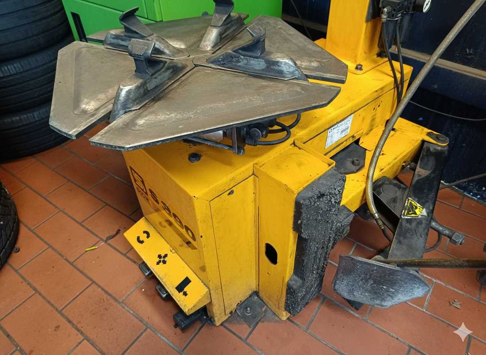 Montażownica opon SICE S-390