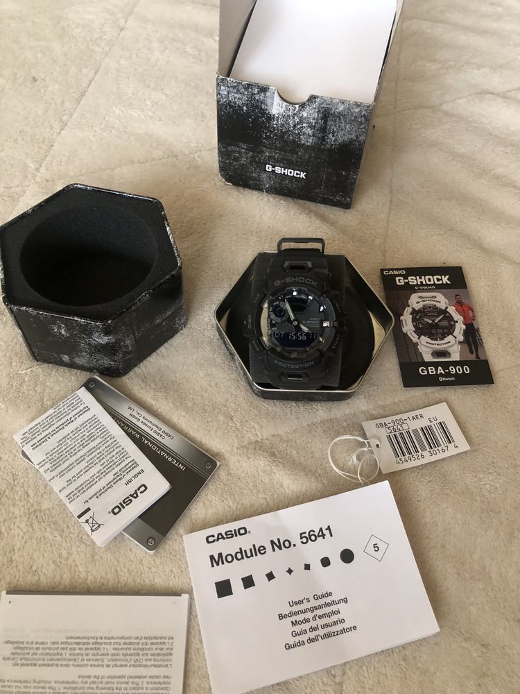 Чоловічий годинник Casio G-Shock GBA-900-1AER