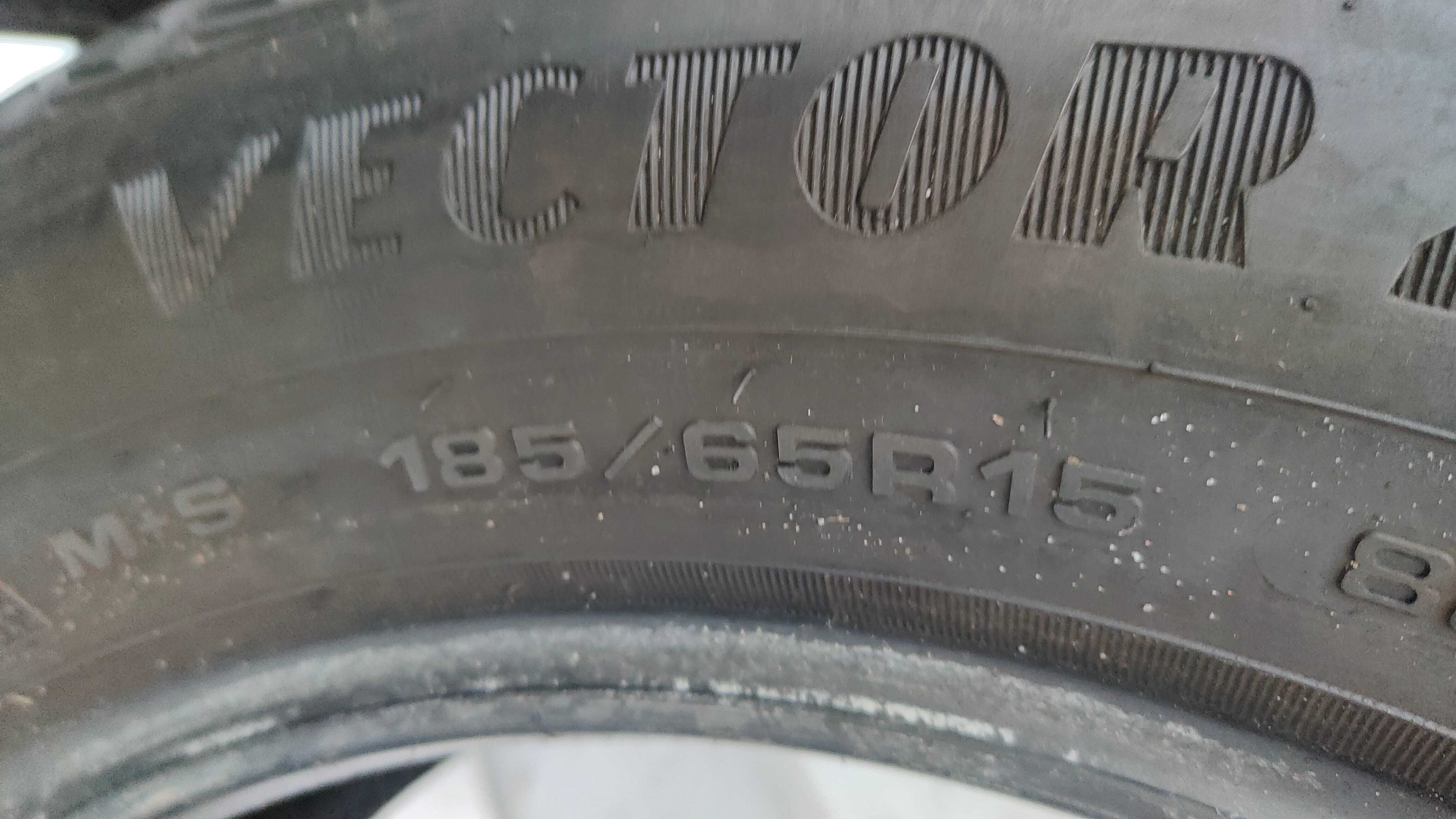 Opony Całoroczne 185/65/15 Goodyear 2szt 7mm