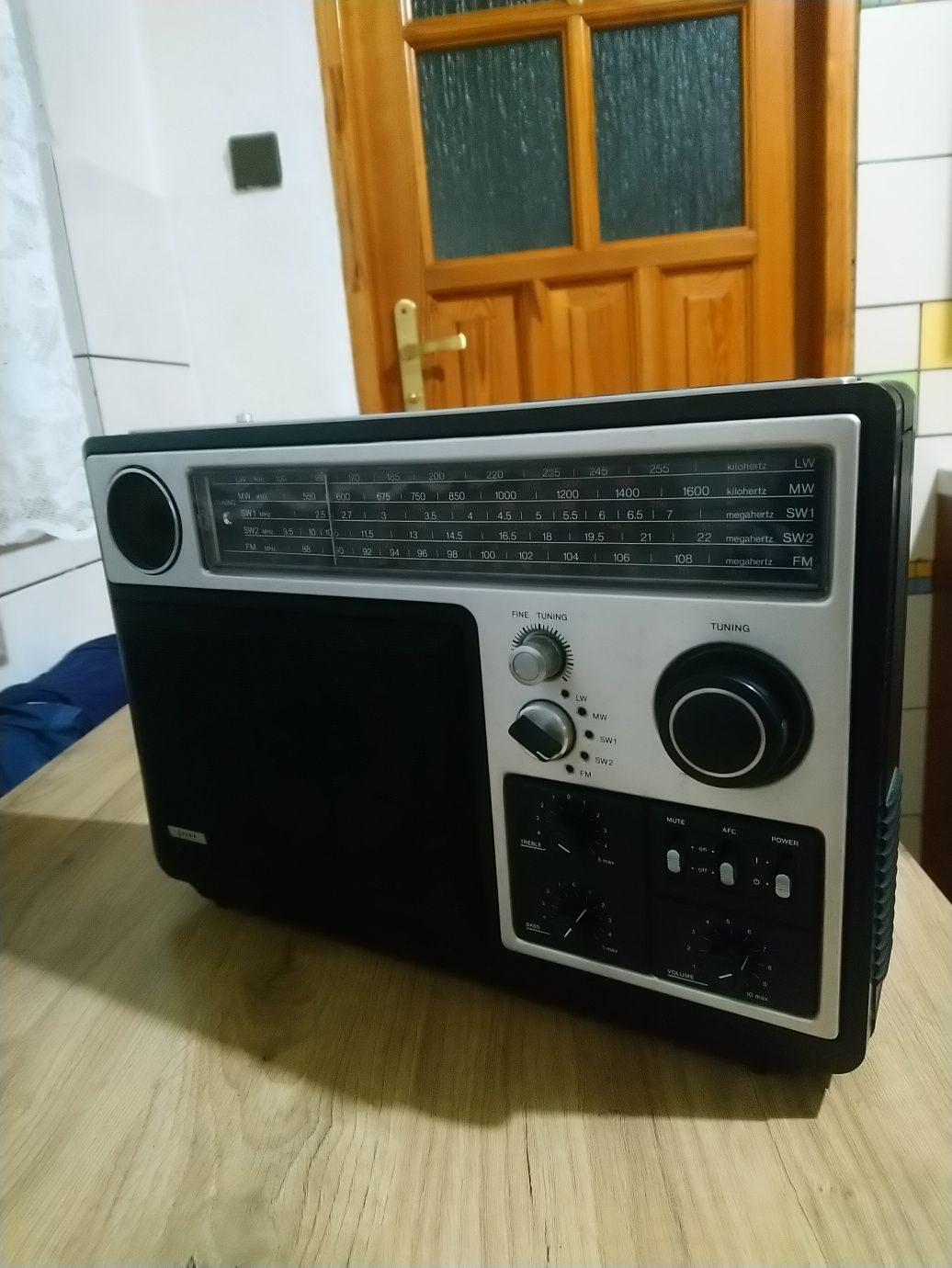 Radio odbiornik retro