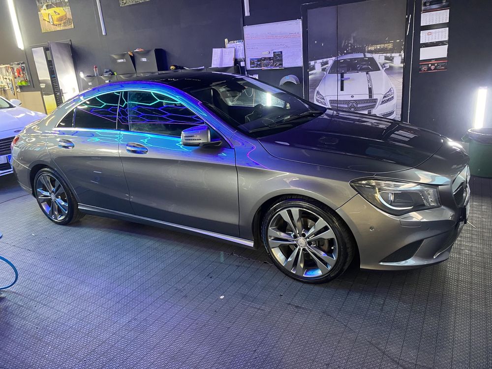 Mercedes benz CLA