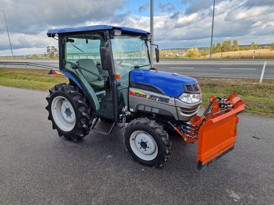 Traktor Japonski Iseki AT 25 zestaw zimowy  z Gwarancją