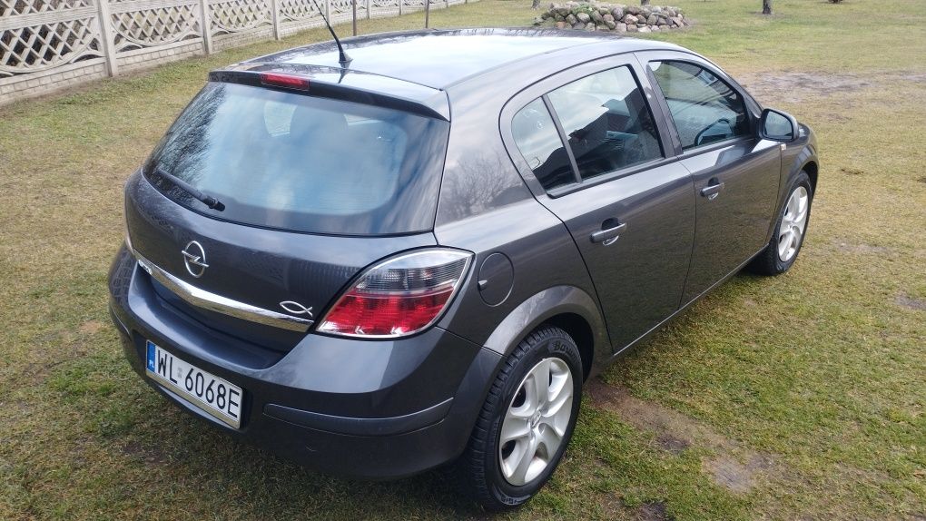 Opel Astra H 1.6 115 km 2012r Salon PL Bardzo Zadbana Prywatne