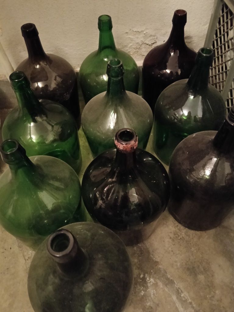 Garrafões Vidro e Rolhas Cortiça