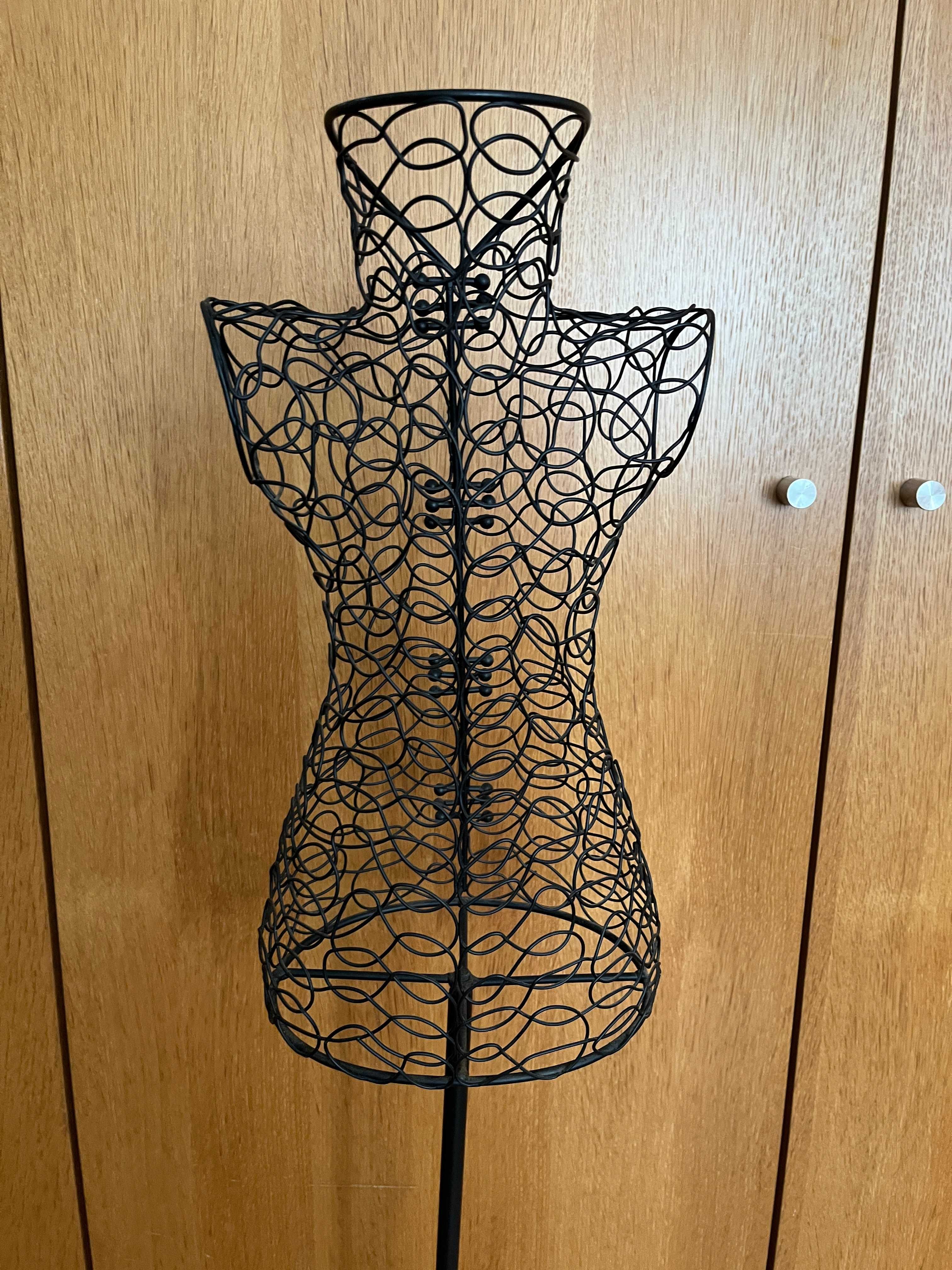 Manequim/Busto de Vestido em Metal